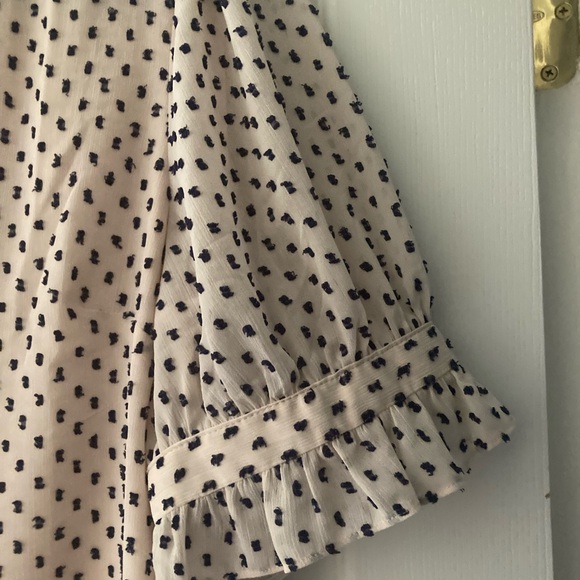 Button down blouse - Picture 2 of 5